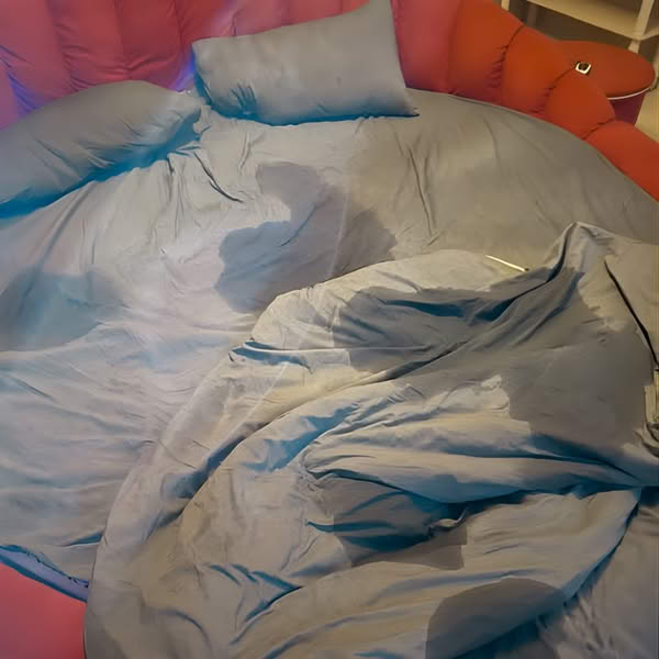 Pollow Sleep Facebook ad: How do you stop snoring?