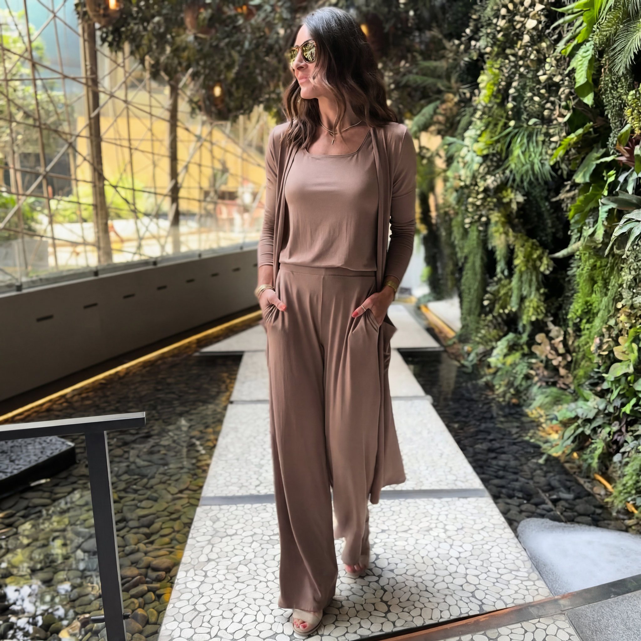 SexyModest Boutique Facebook ad