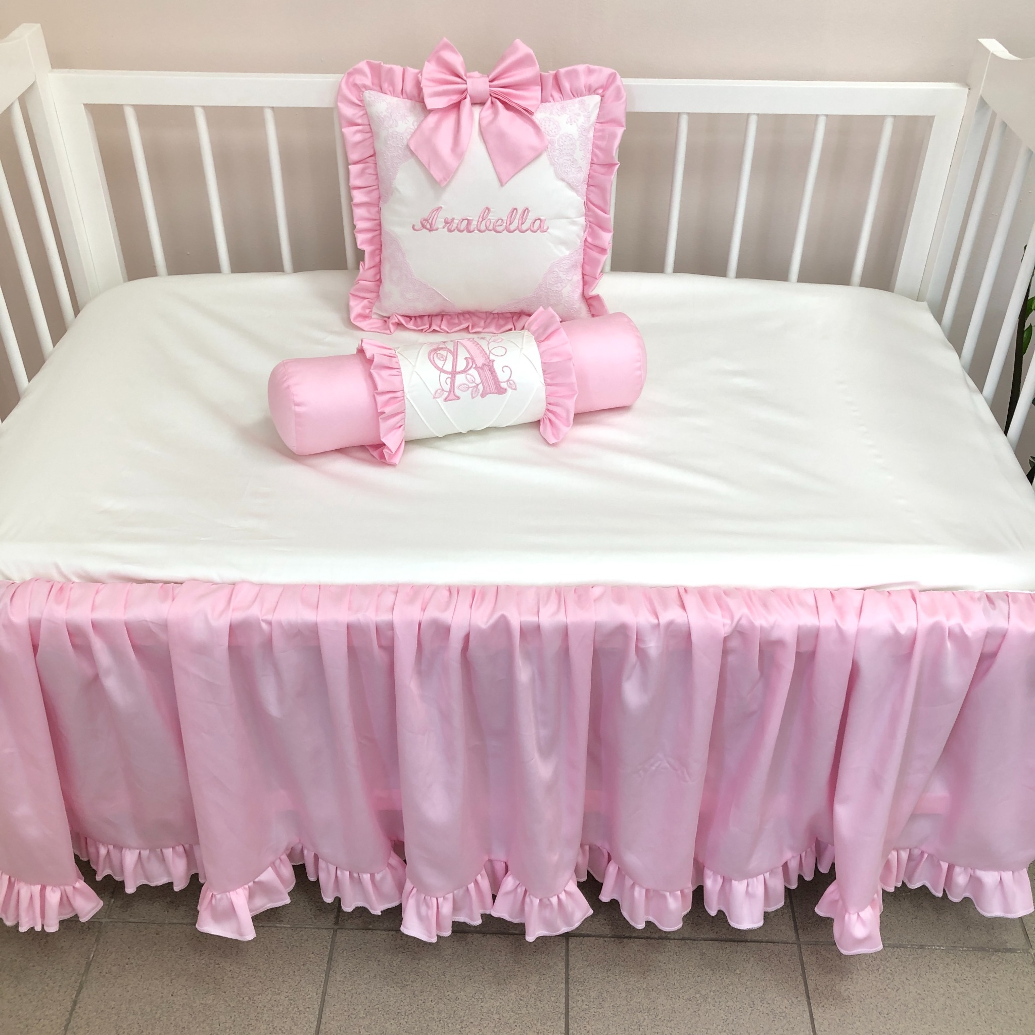 Babybeddingworlds Facebook ad: Sale -25%. Order now.