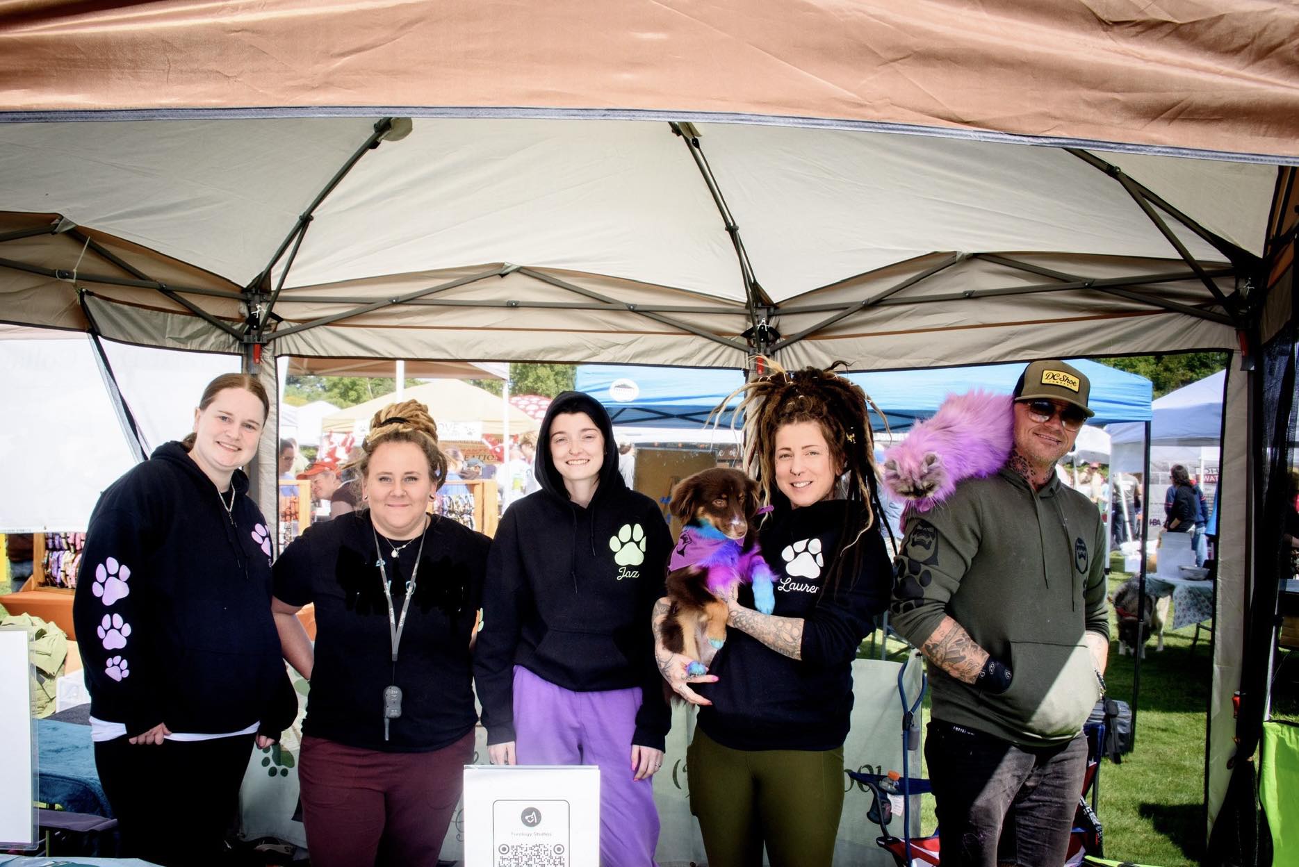The Mosaic Dog Facebook ad: We are professional pet groomers with 18+ years…
