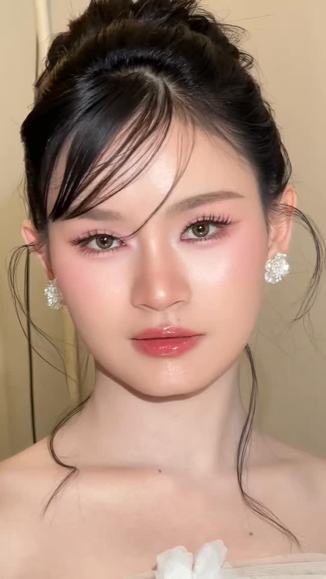 Sheeler Makeup Facebook ad: Sweet Glam Korean Makeup