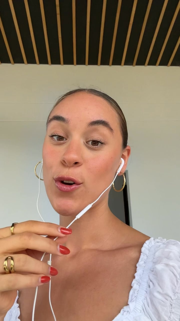 She Earns Global Facebook ad: Jetzt Closer finden