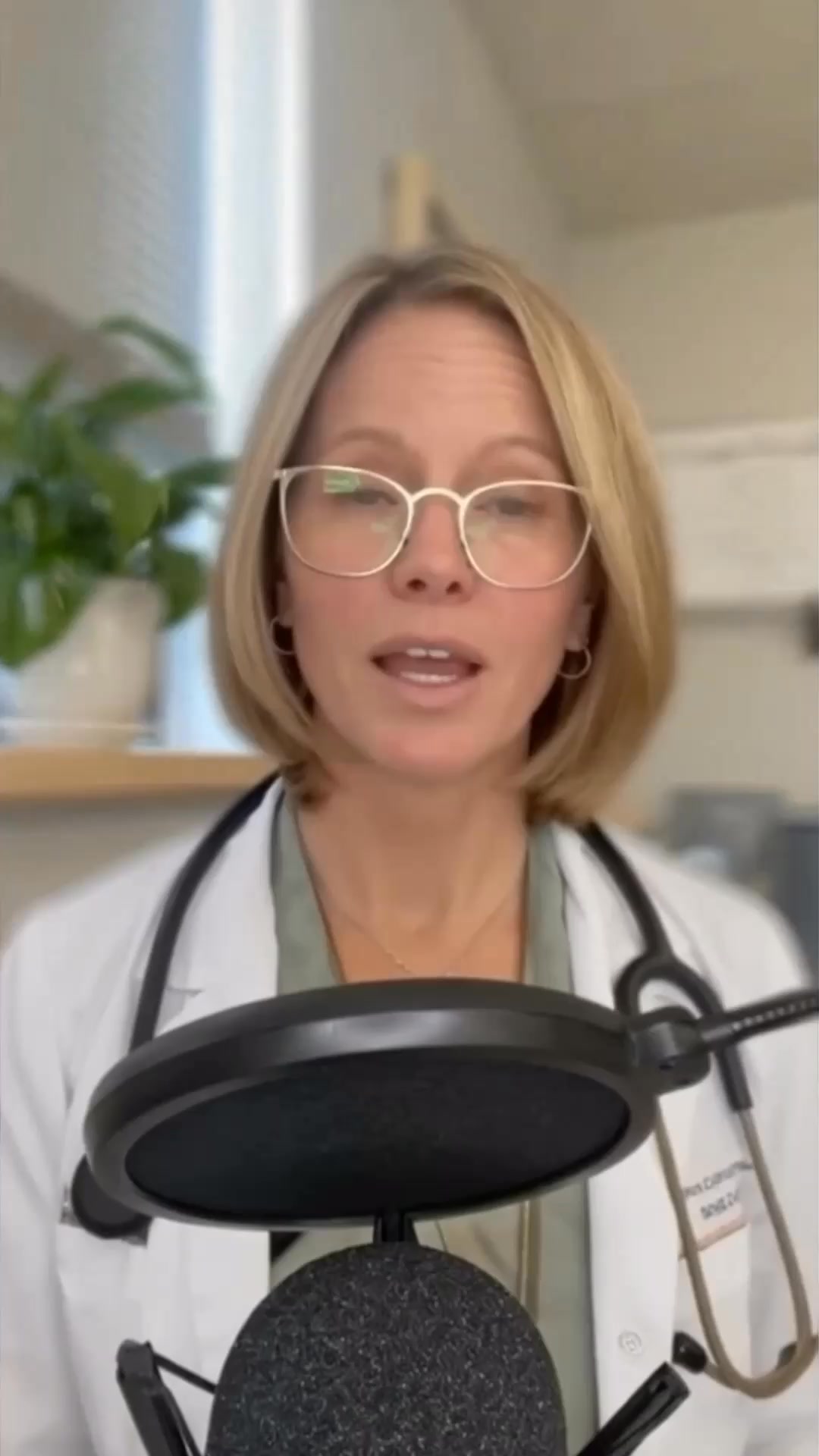 Alicia Darling Facebook ad: The science behind dryness