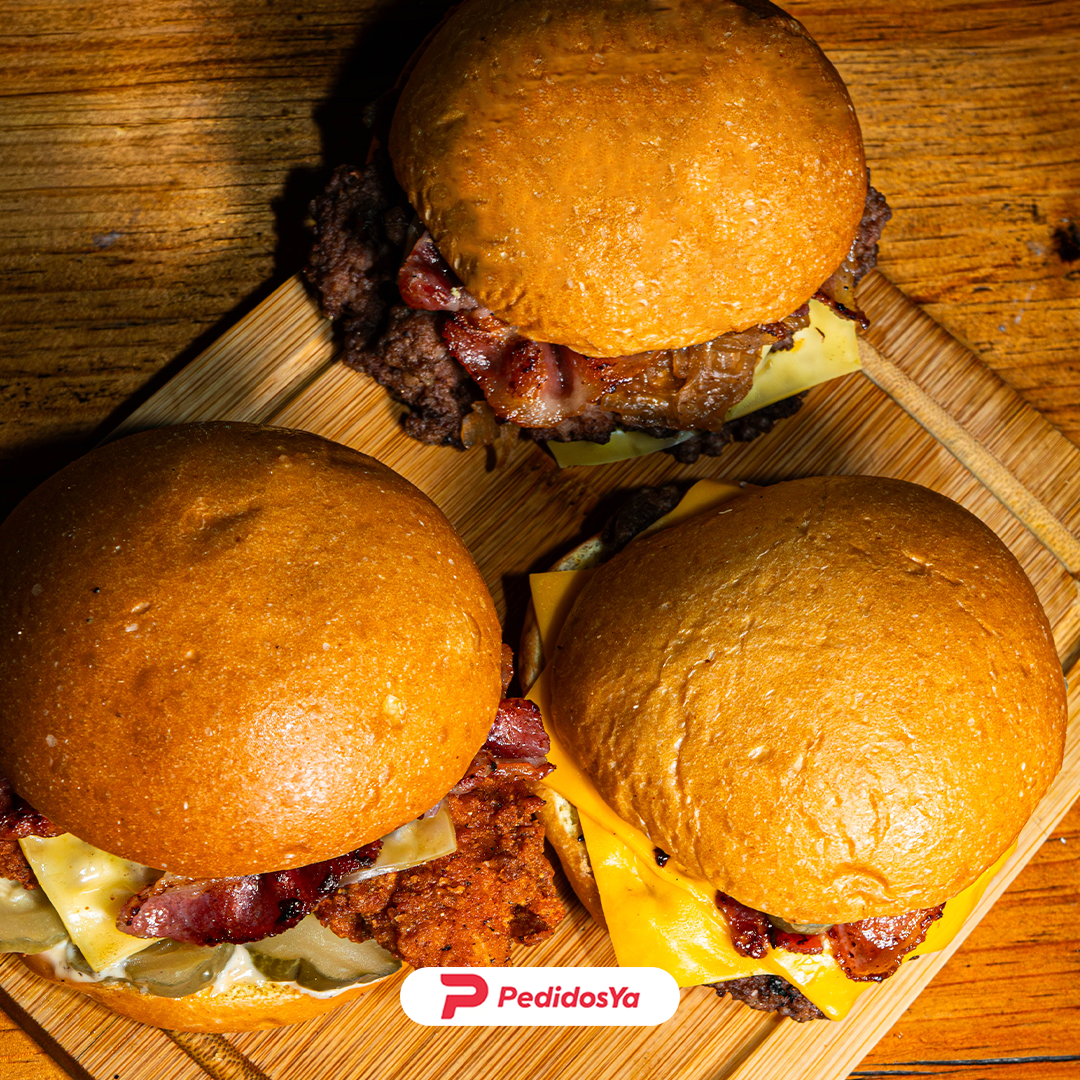 Burger Shop Facebook ad: Pedila Ya