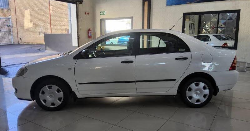 used car dealership Facebook ad: R32 000 TOYOTA COROLLA FOR SALE