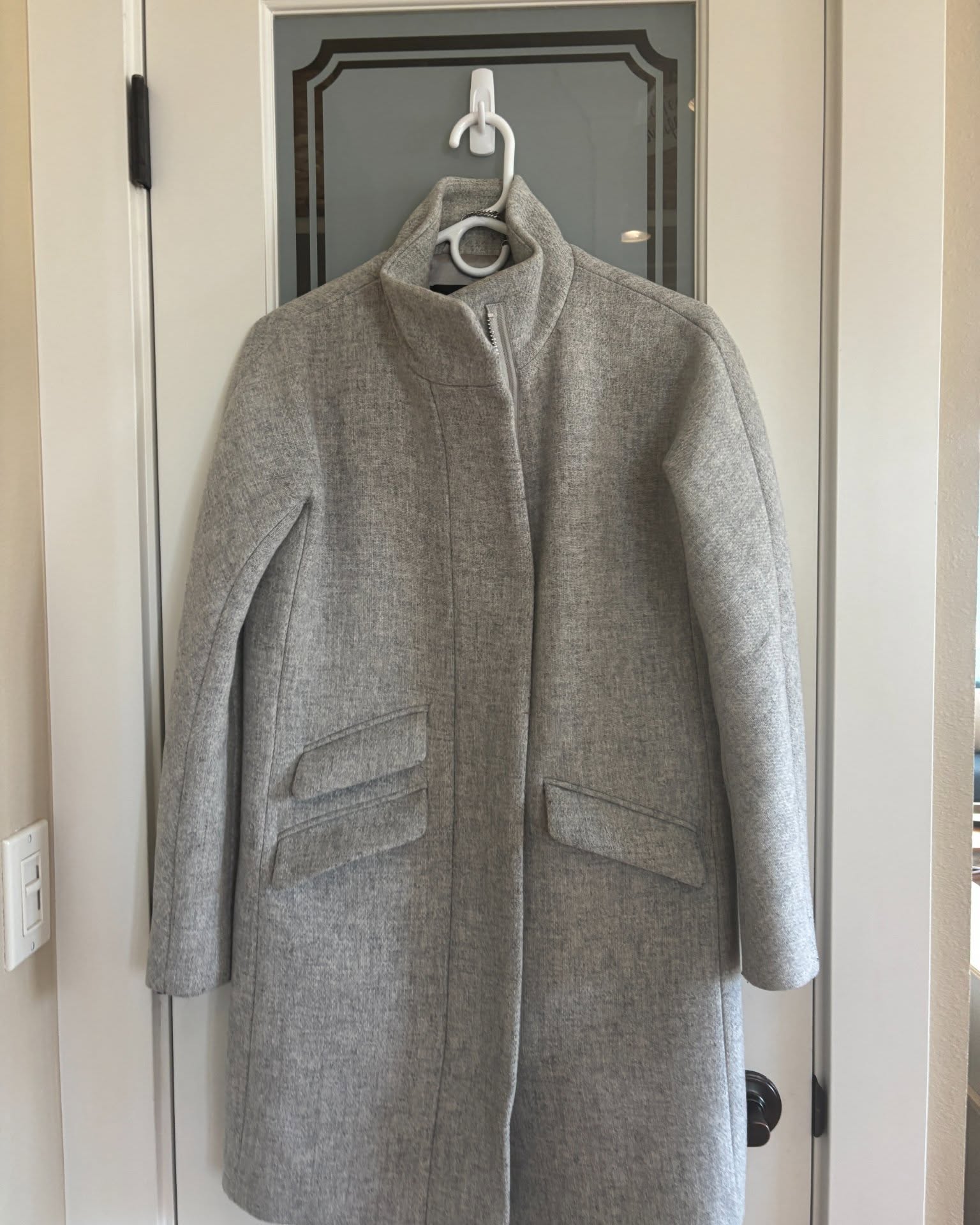 Lillian Lauer Facebook ad: Toscana coat in Italian stadium-cloth wool blend