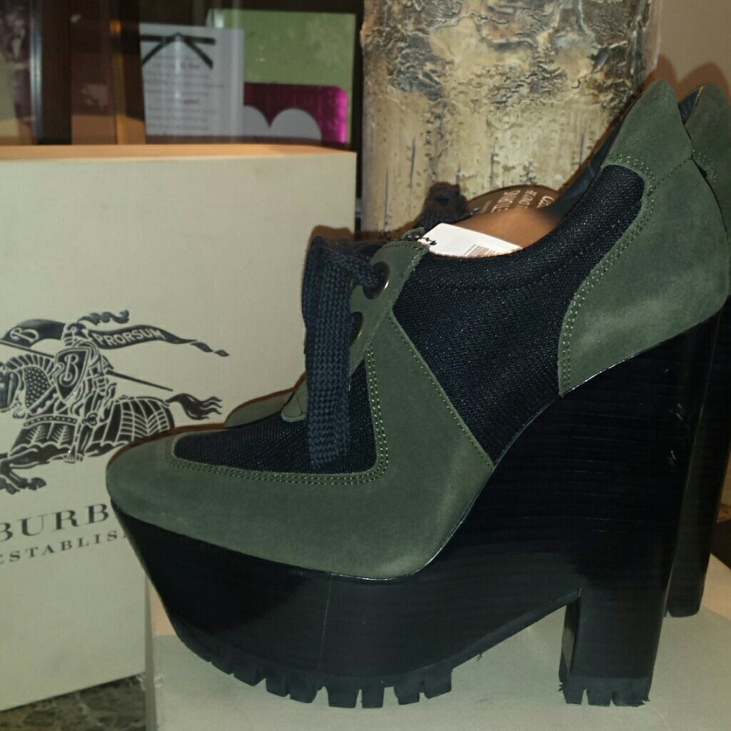 Poshmark Facebook ad