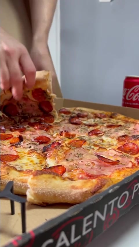 Salento Pizza Facebook ad: Megéri eljönnöd a rendelésed után!