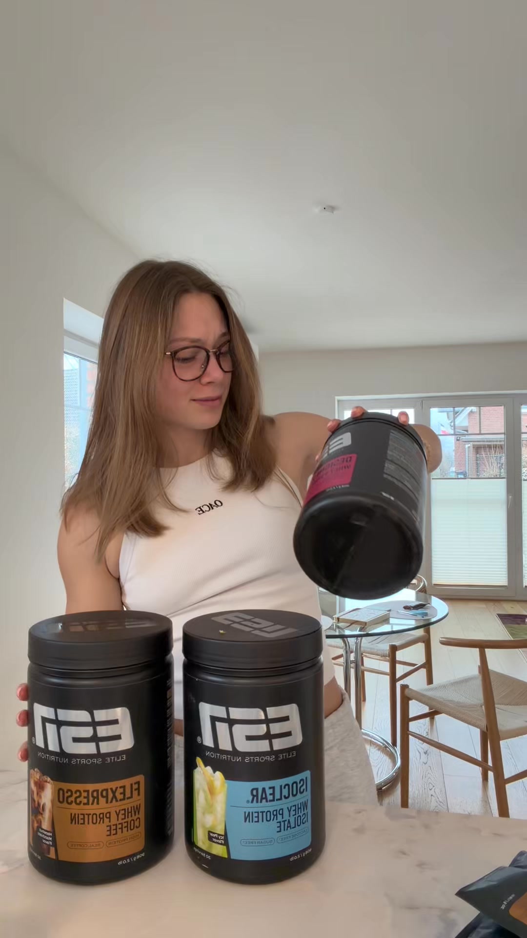 ESN Facebook ad: ESN Protein Starterkit