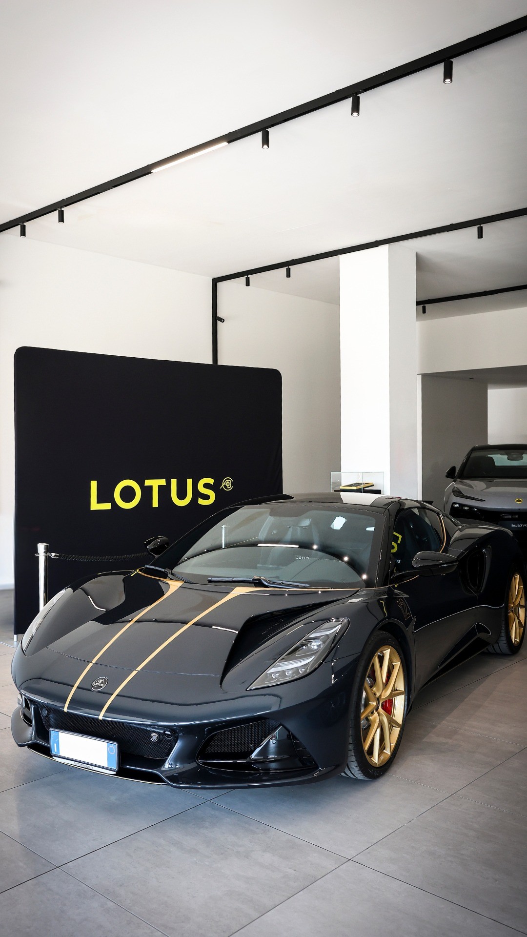 Autotrend Mobility Facebook ad: Emozione a quattro ruote