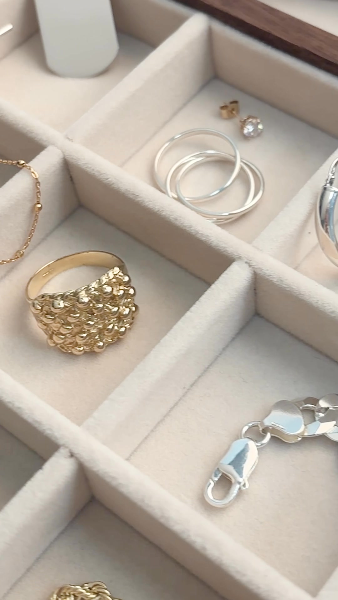 William May Jewellers Facebook ad from Jun 21, 2026