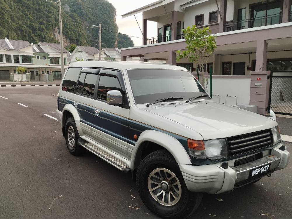 Ceramic Coating Facebook ad: SALAM. MITSUBISHI PAJERO 3.0 PETROL 1993 AUTO