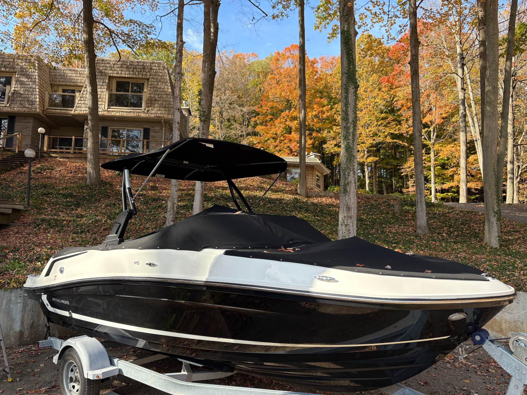 Bob Pluss Sr. Facebook ad: 2022 Bayliner vr5
