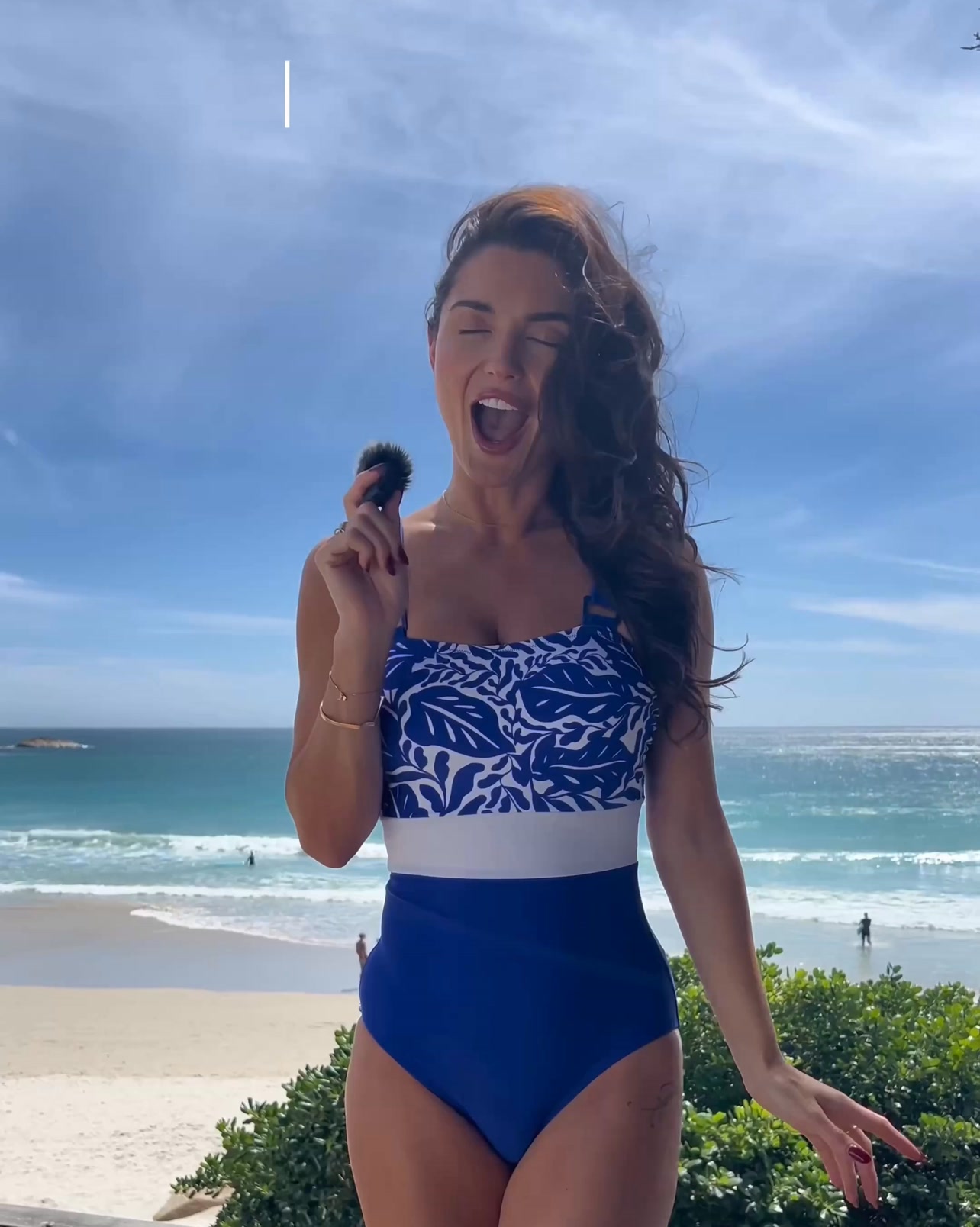 Pour Moi Facebook ad: Your Beach to Bar Look