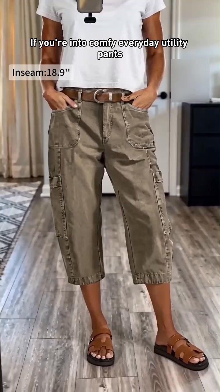 Rablaisie cool Facebook ad: Casual Cargo Capris, Functional Style for Summer!