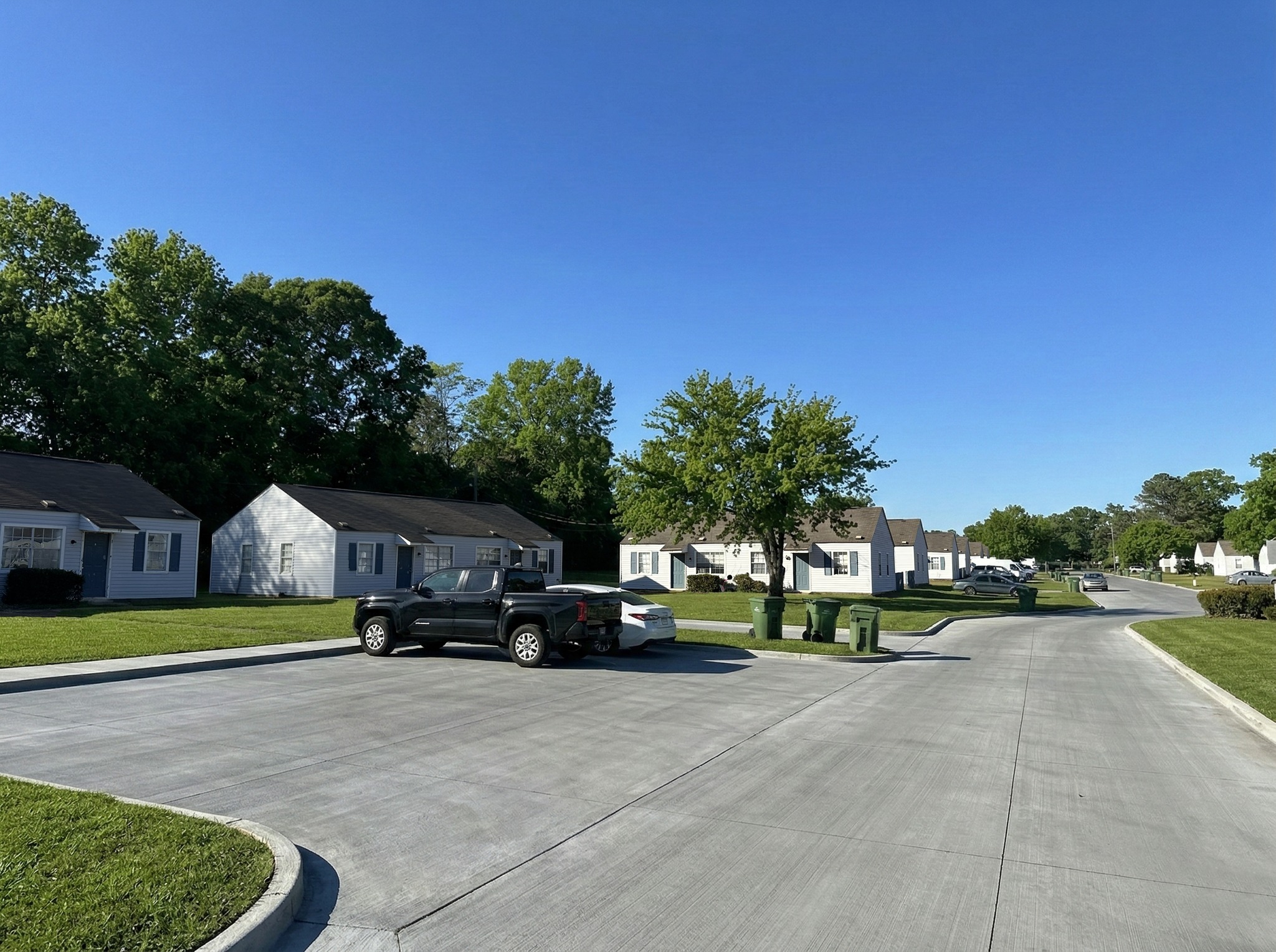 Jaqueline Jackson Facebook ad: 2 Beds 1 Bath House