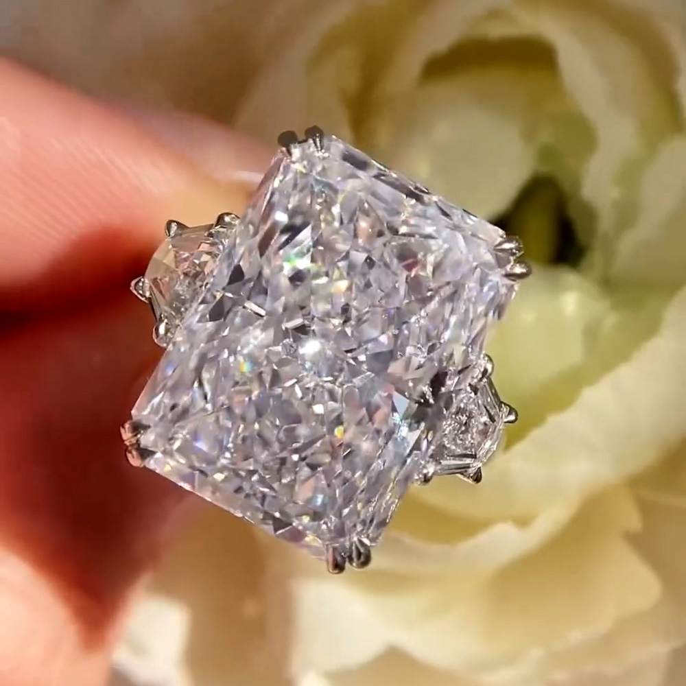 SayaBling Jewelry Facebook ad