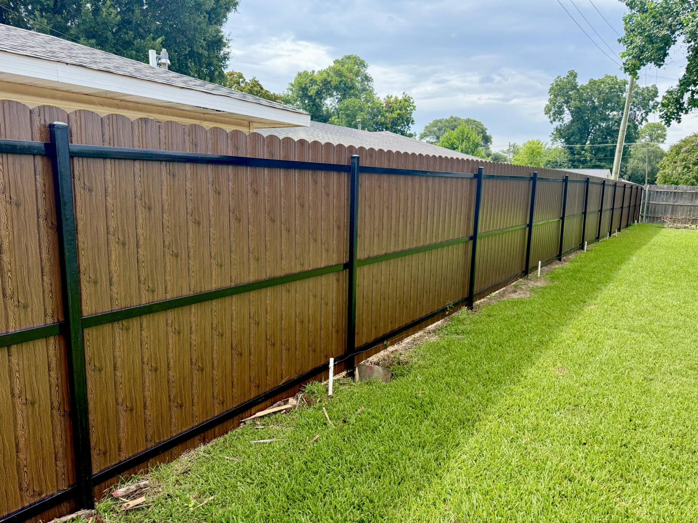 Holden Fence Facebook ad: >>> Rent----To----Own <<<