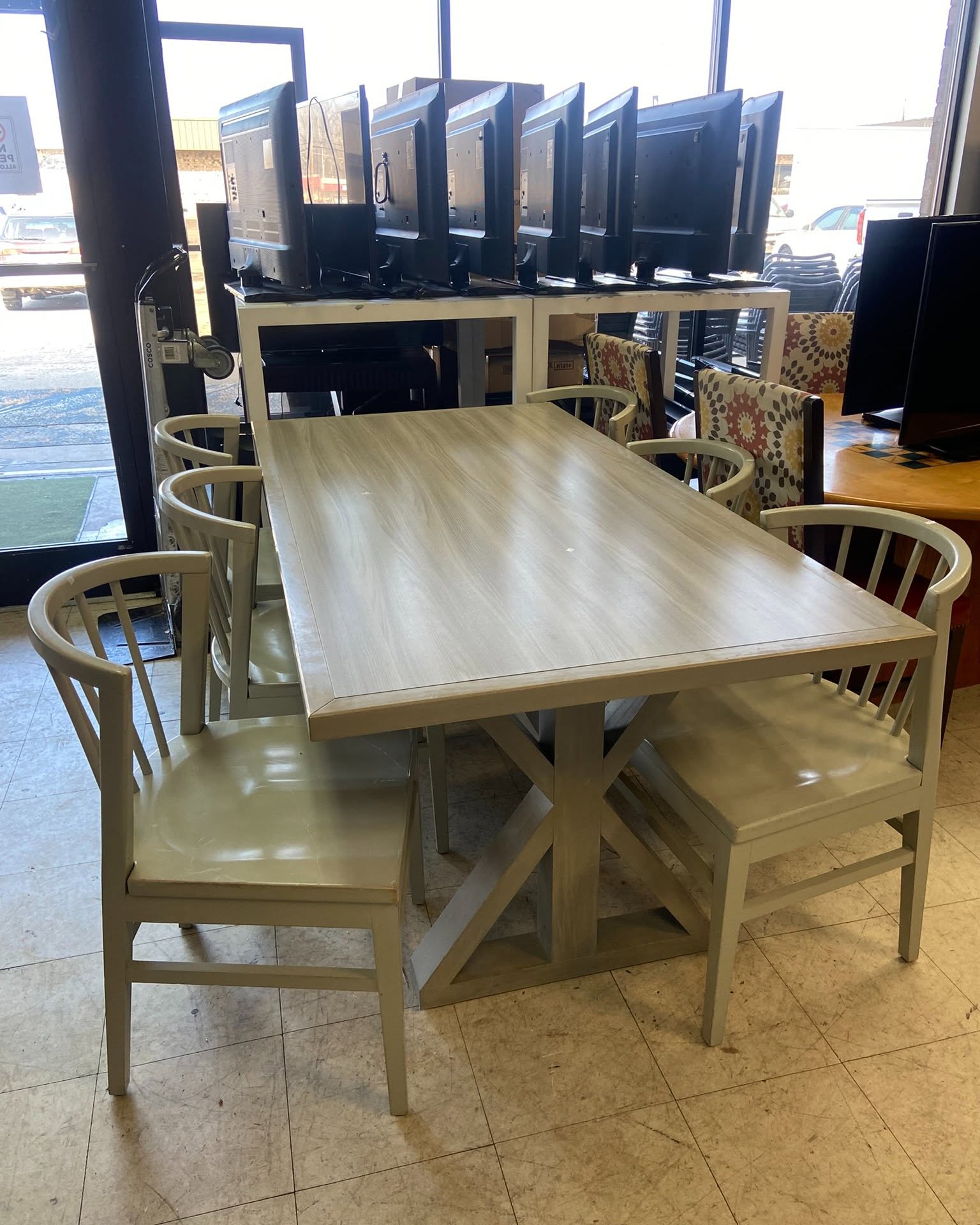 Stan Williams Facebook ad: Farm Table $99 w/o chairs, from Resort Hotelz
