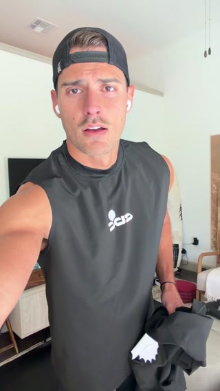 Everyday Better Club Facebook ad: Everyday Training Essentials