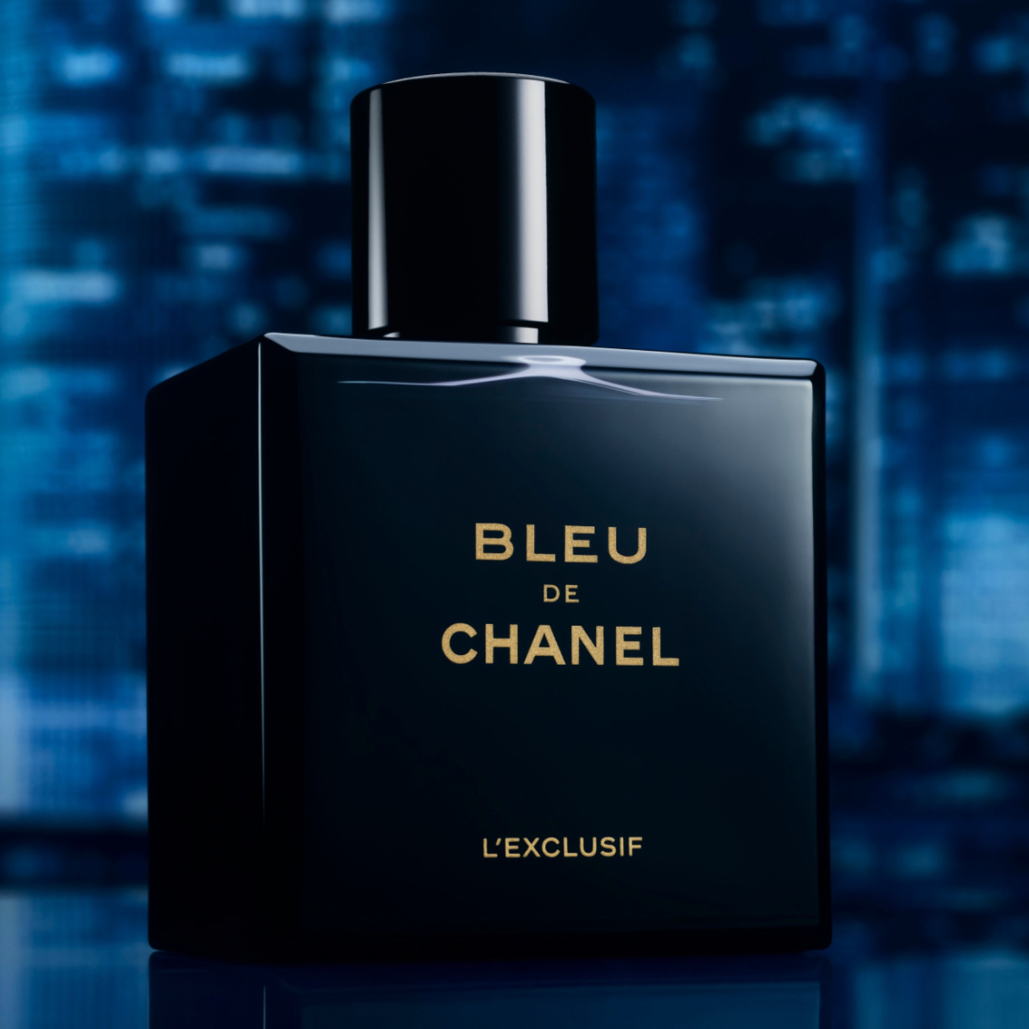 CHANEL Facebook ad