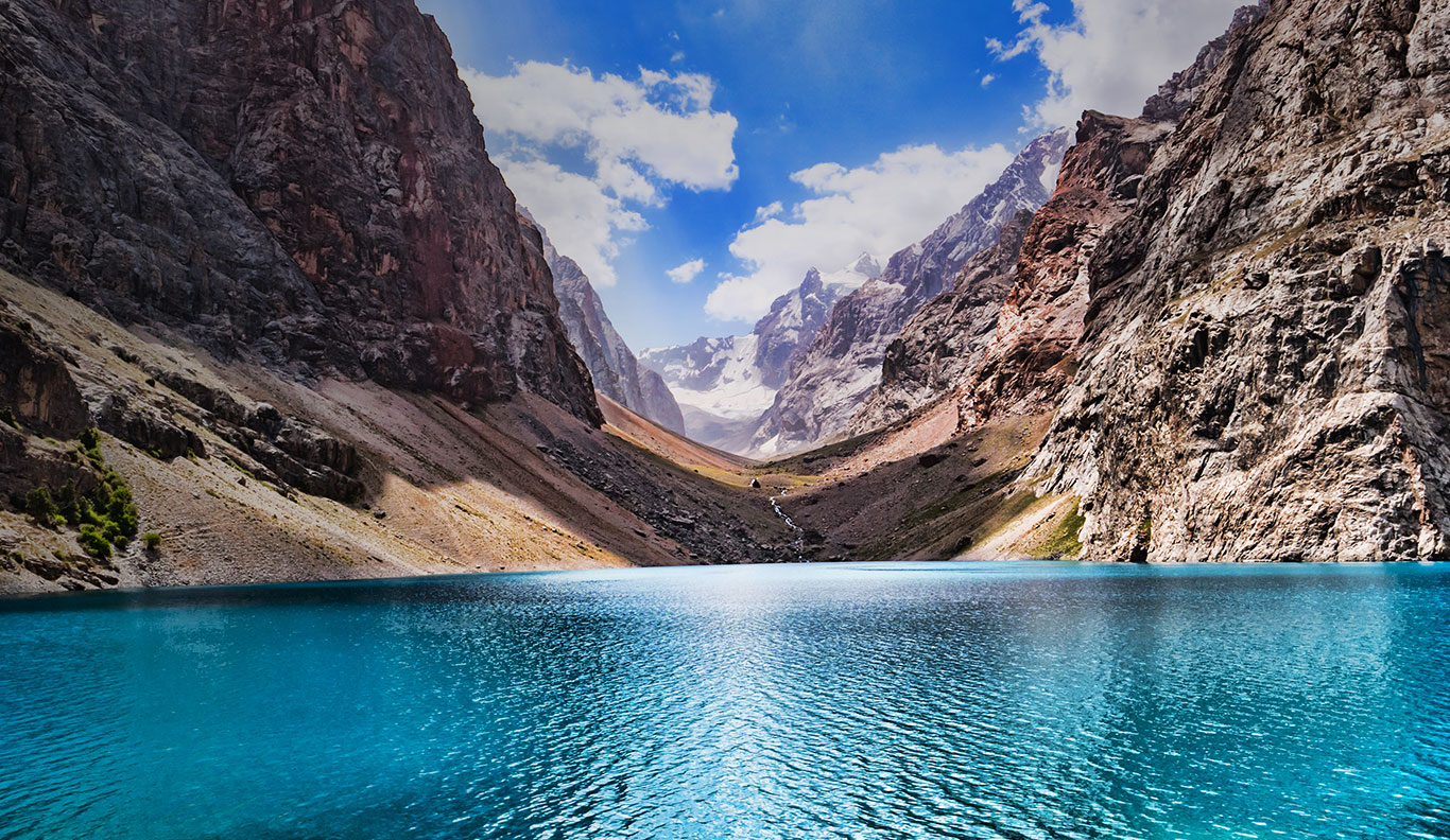 Arara - Tours to Caucasus Facebook ad