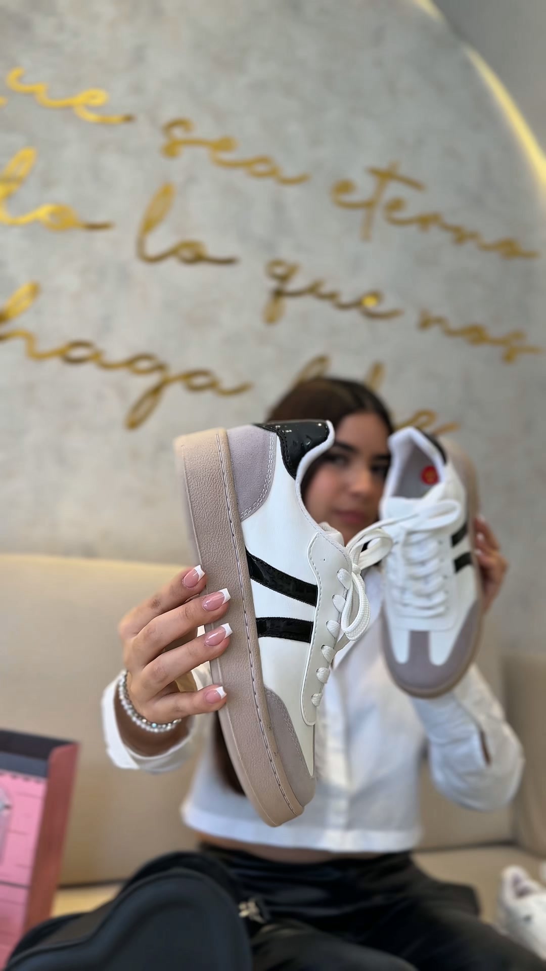 Yloshoes Facebook ad: Si estás en Cúcuta, pasa por nuestra tienda.