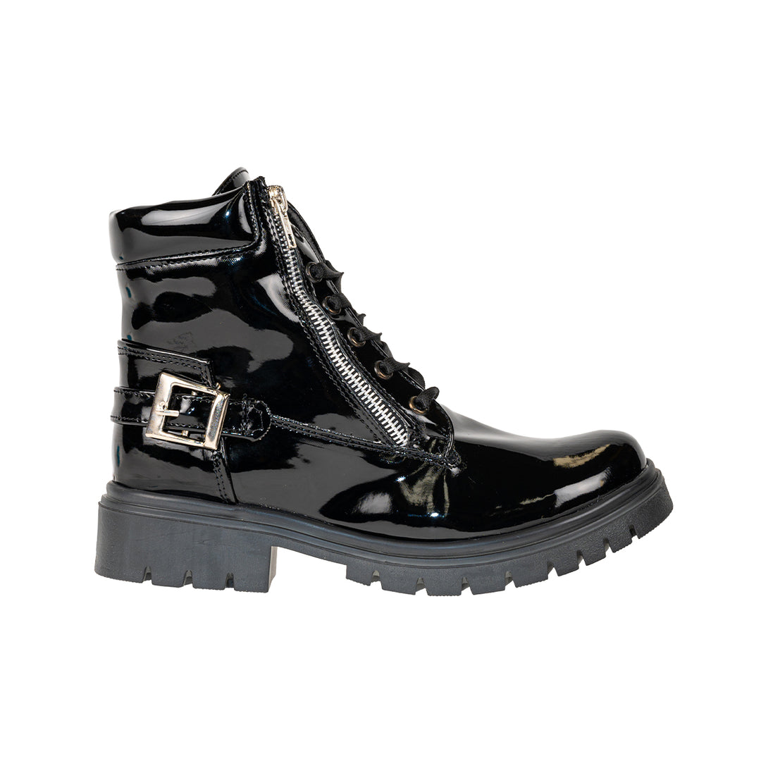 Dankriz Shoes Oficial Facebook ad: Estrena sin salir de casa
