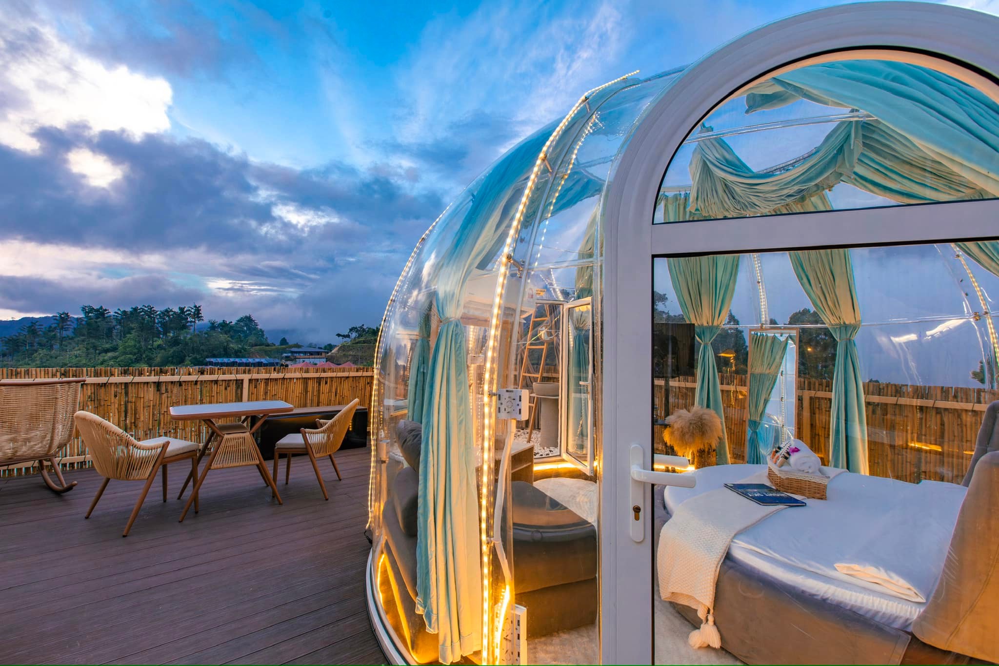 Stellar GoldenHill Cameron Facebook ad: Introducing the captivating room type experience at Stellar…