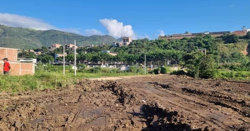 Inmobiliaria Córdova Román PFG SAC Facebook ad: VENTA DE LOTES Y CASAS EN LAS MEJORES…