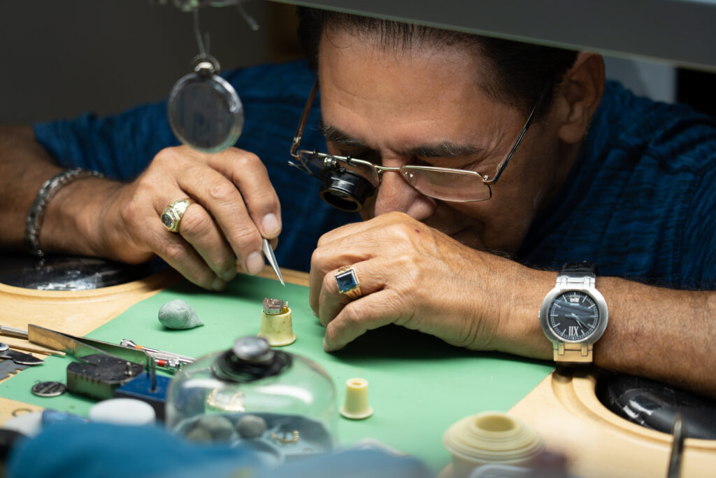 Josef and Joseph Facebook ad: A STORE LIKE NO OTHER - Josef & Joseph Fine Jewelry…