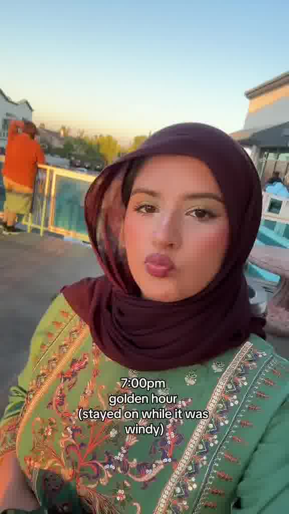 Panda Store Facebook ad: حجاب امن من غير دبابيس