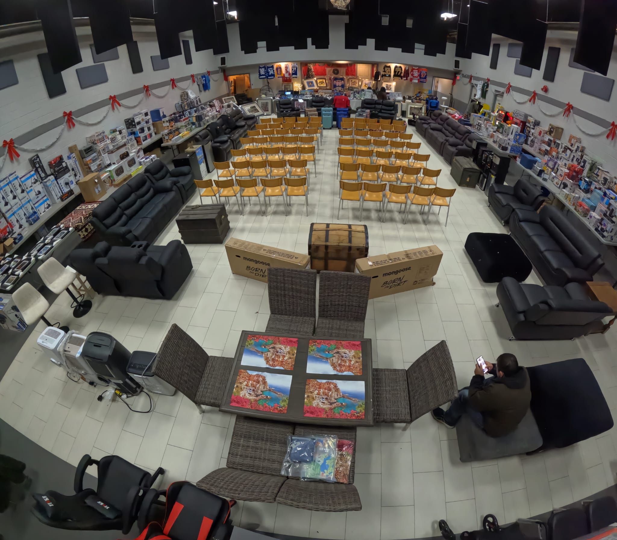 Prime Time Auction Facebook ad: **AUCTION***AUCTION***AUCTION***AUCTION**