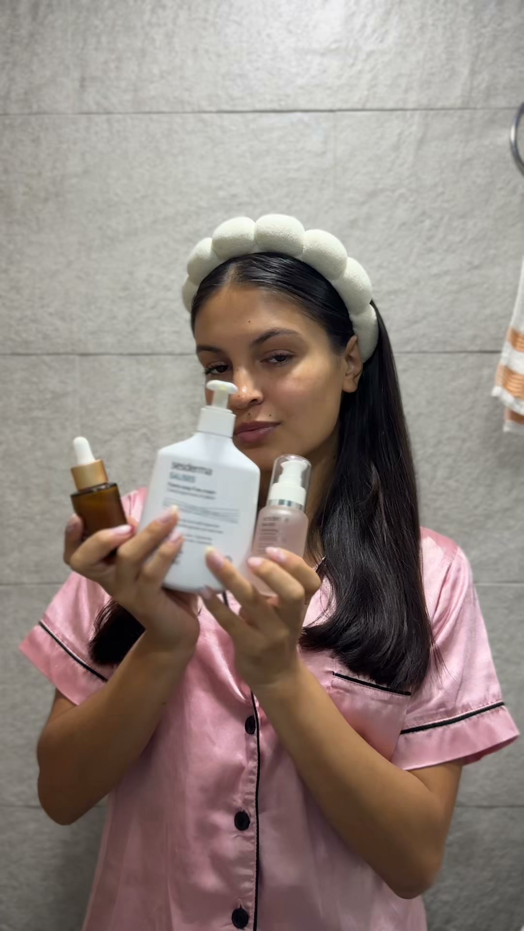 Sesderma Colombia Facebook ad: Rutinas simples, grandes resultados