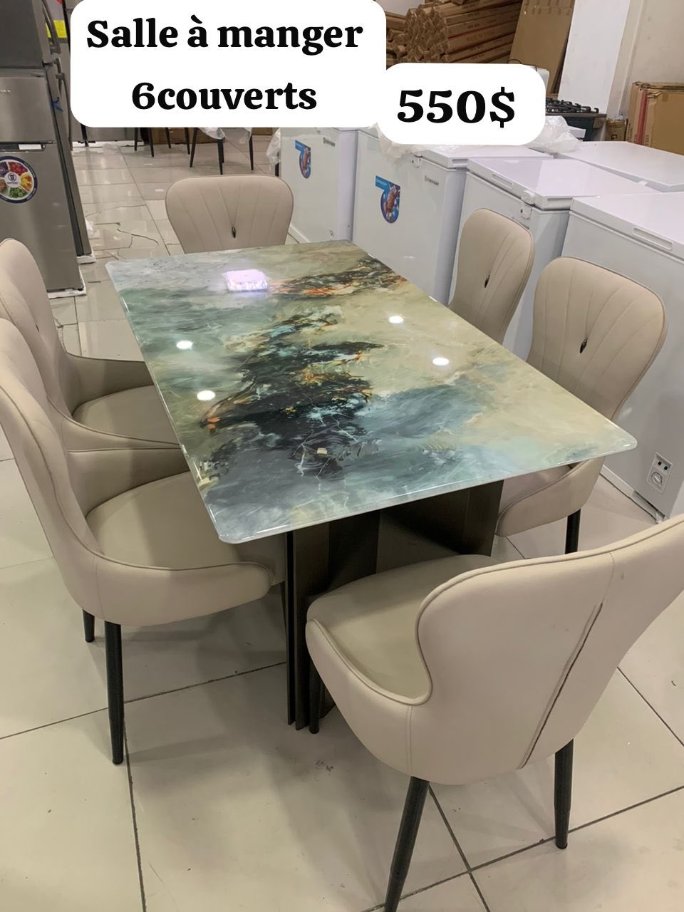 Richard'S Store Facebook ad: Salle à manger 6couverts et 4 couverts