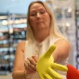 Seniorlife.no Facebook ad: Sliter du også med stramme støttestrømper?