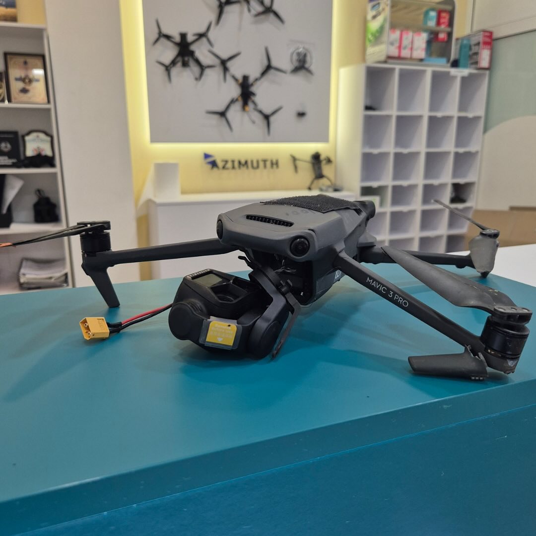 Azimuth - сервісний центр Facebook ad: Отримали DJI Mavic 3 Pro, побитого життям.