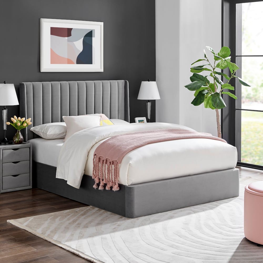 Happy Beds Facebook ad: Huge savings this season online at Happy Beds…