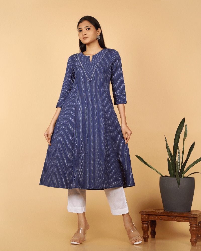 KritiKala Facebook ad: Experience the Touch of Women's Creativity with Kritikala!