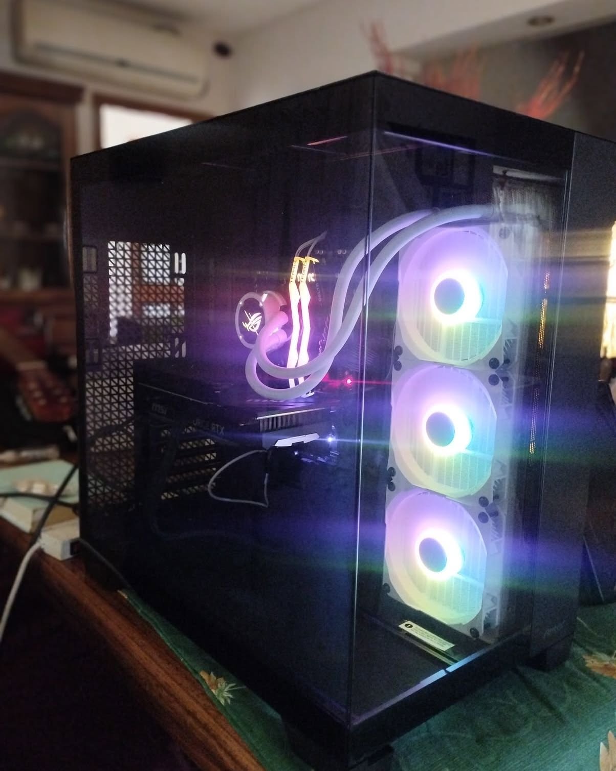 Thiaguito Corralsito Facebook ad: PC ESCRITORIO GAMER BESTIA 4070 SUPER 12GB, Ryzen 7 7700X