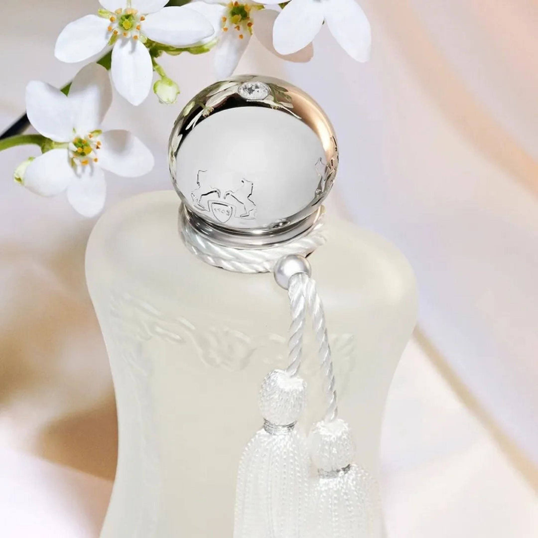 Parfumerie Enchanté Facebook ad: POV: You found a perfume that actually suits…