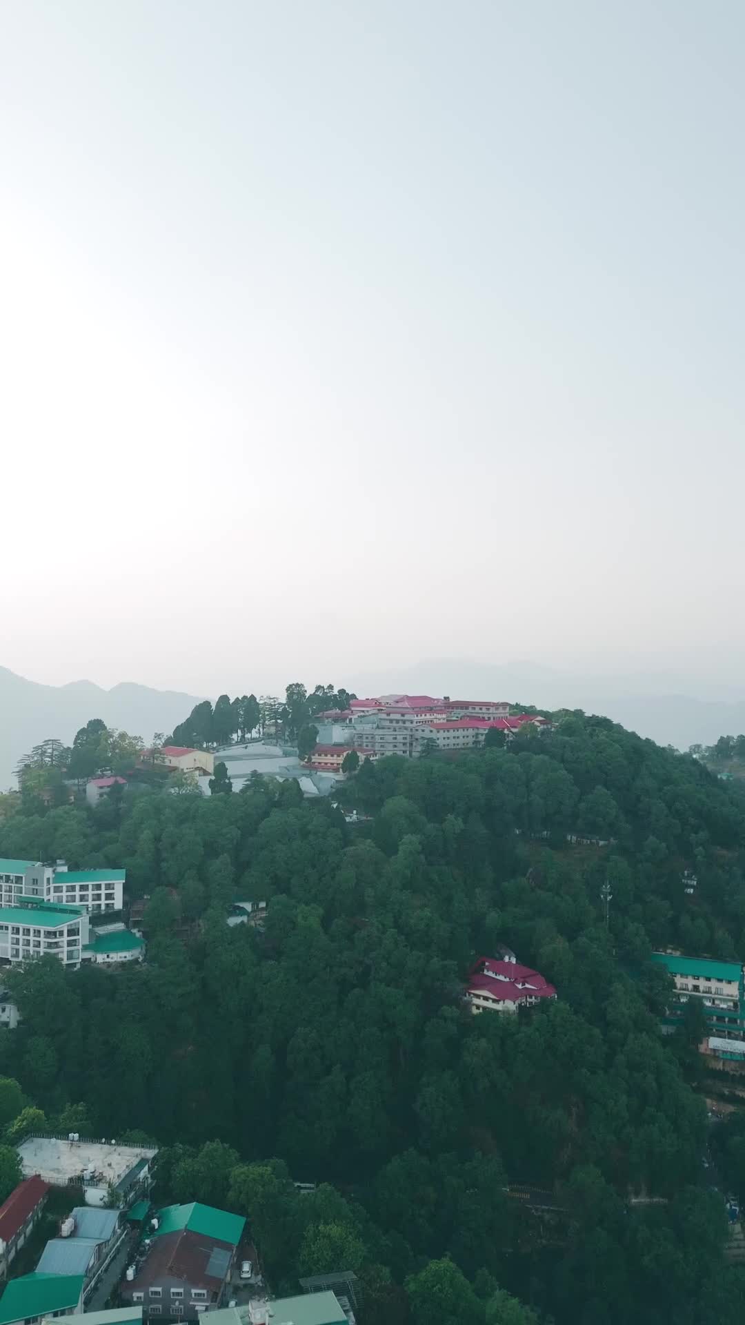Treebo Hotels Facebook ad: Top Comfort, Affordable Prices Across 850+ Hotels