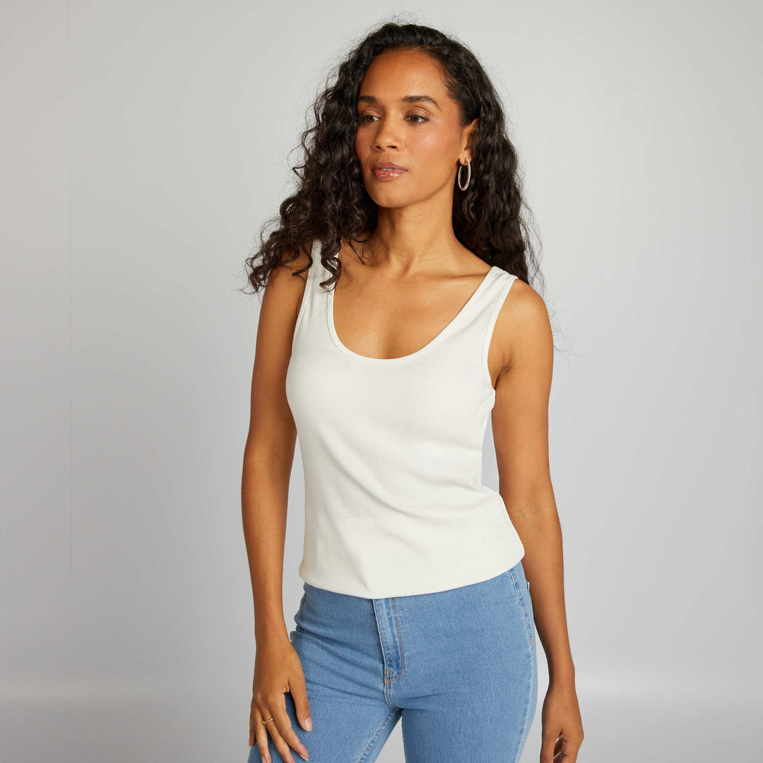 Kiabi Cyprus Facebook ad: Women's tops from €3