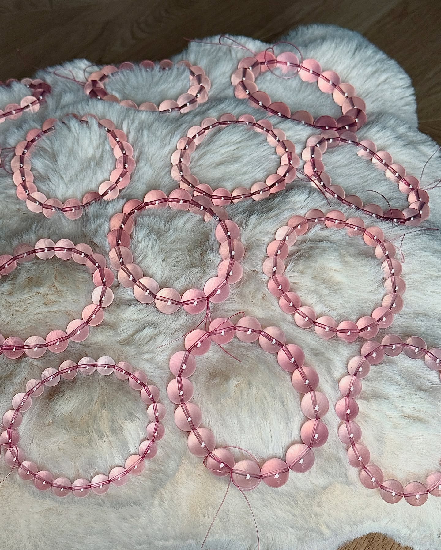 lili_crystalbraceletwholesaler Facebook ad: ๐
๐ข๐ง๐๐ฅ๐ฅ๐ฒ ๐๐จ ๐ฌ๐ญ๐จ๐๐ค ๐๐ ๐๐ข๐ง ๐๐จ๐ซ ๐จ๐ฎ๐ซโฆ