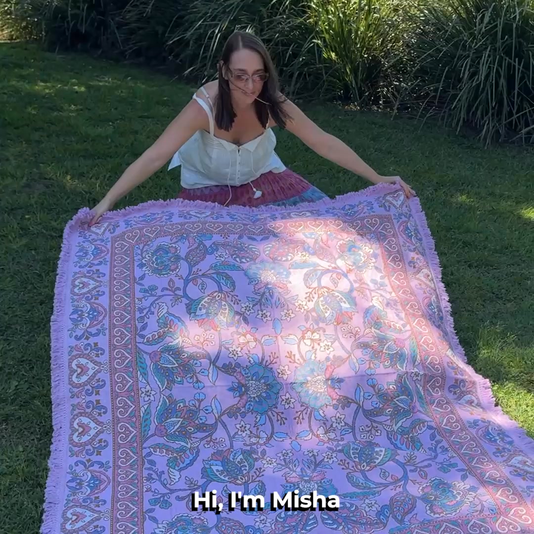 Isla Label Facebook ad: Colourful Printed Picnic Rugs