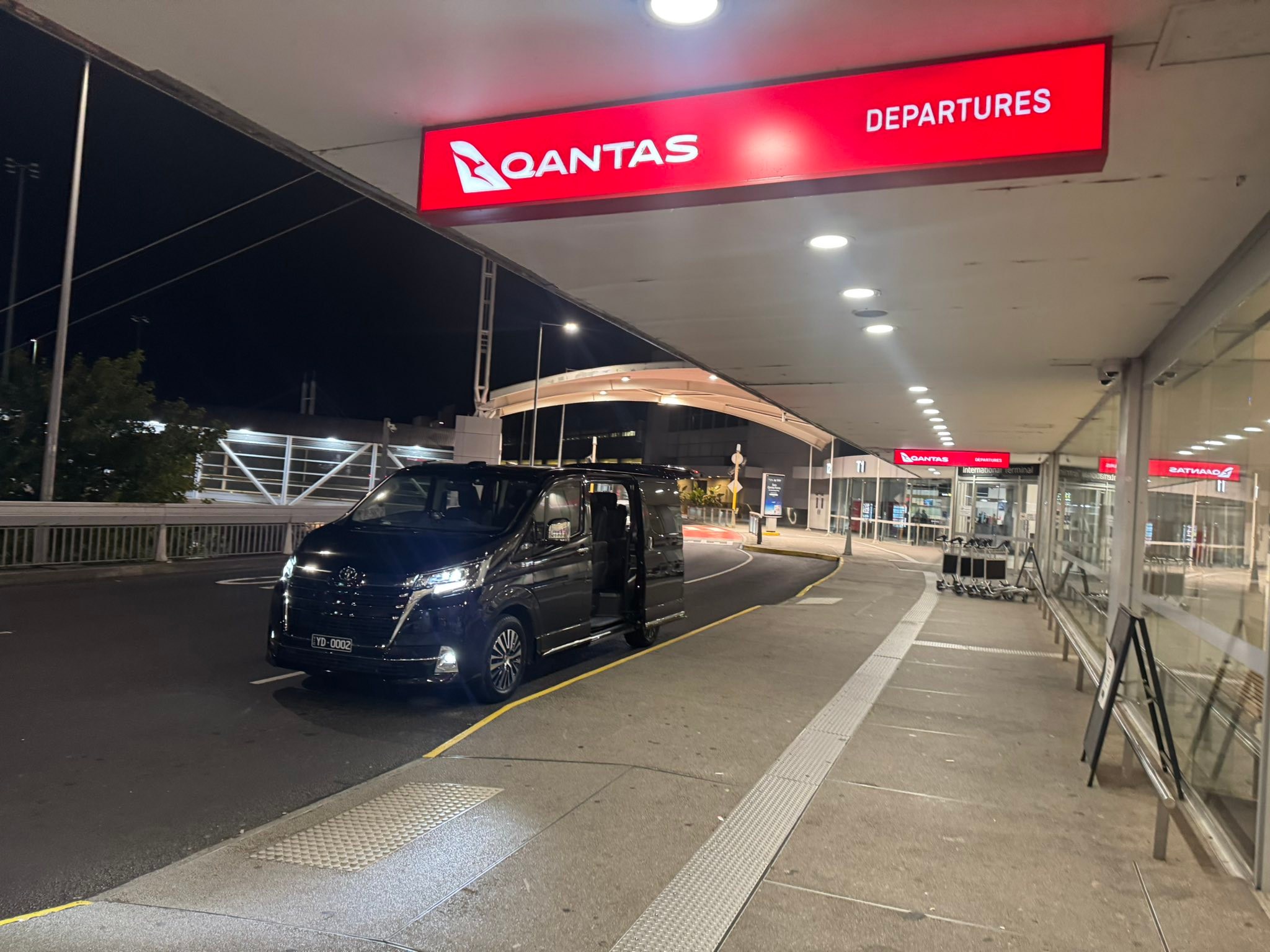 YD Airport Transfer Service Facebook ad