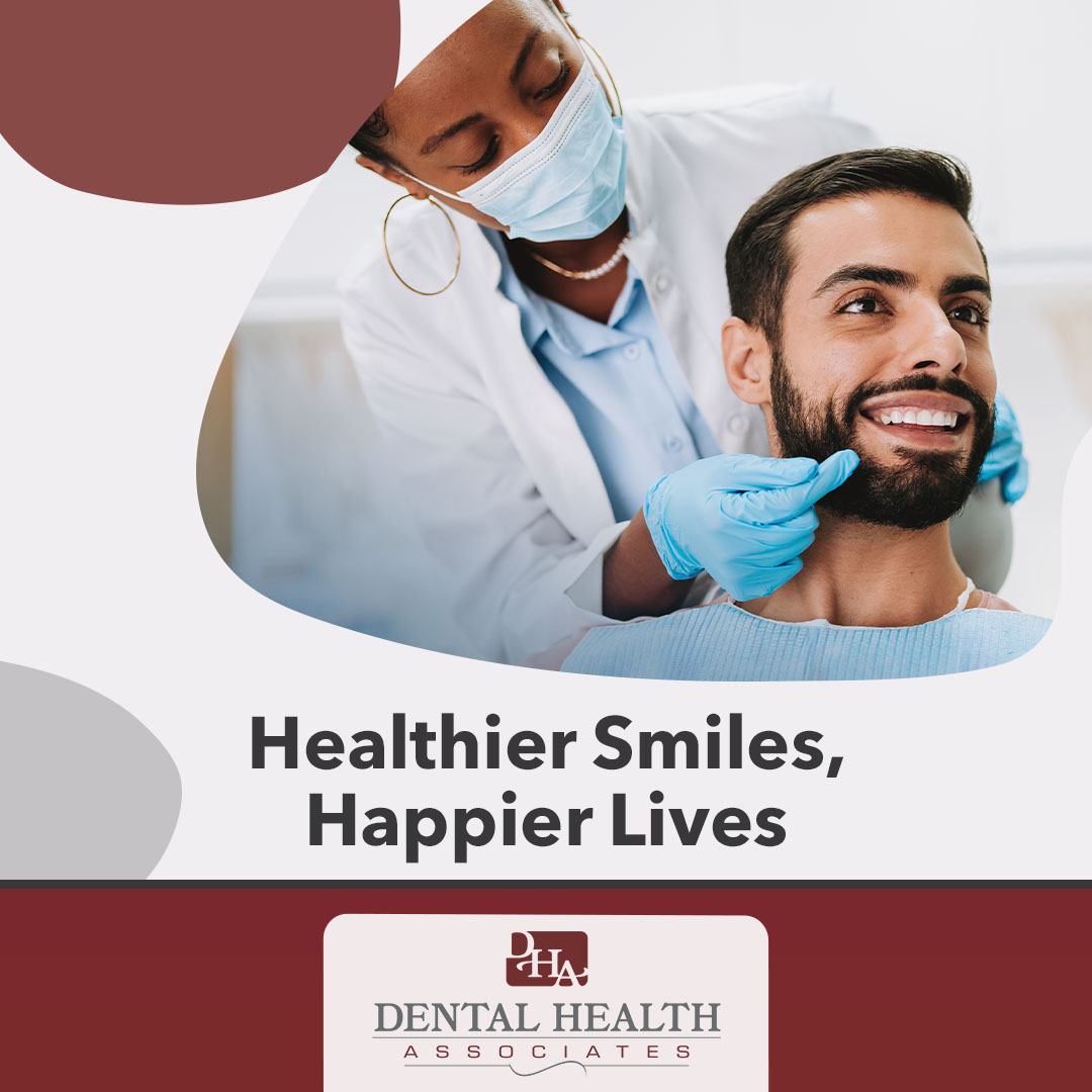 Dental Health Associates Facebook ad: Brighten Your Smile, FREE Whitening Kit for New Patients!