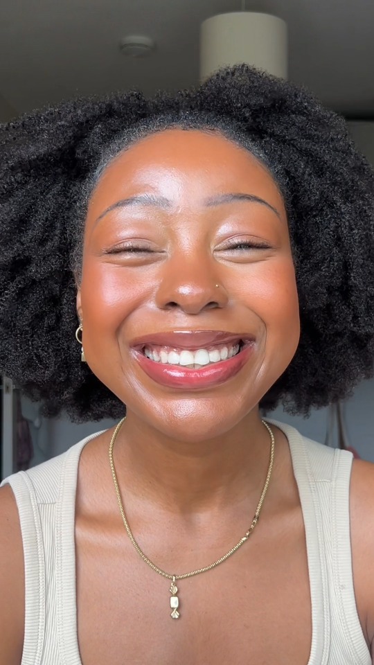 Spark Aligners Europe Facebook ad: Some memories are too good to delete.