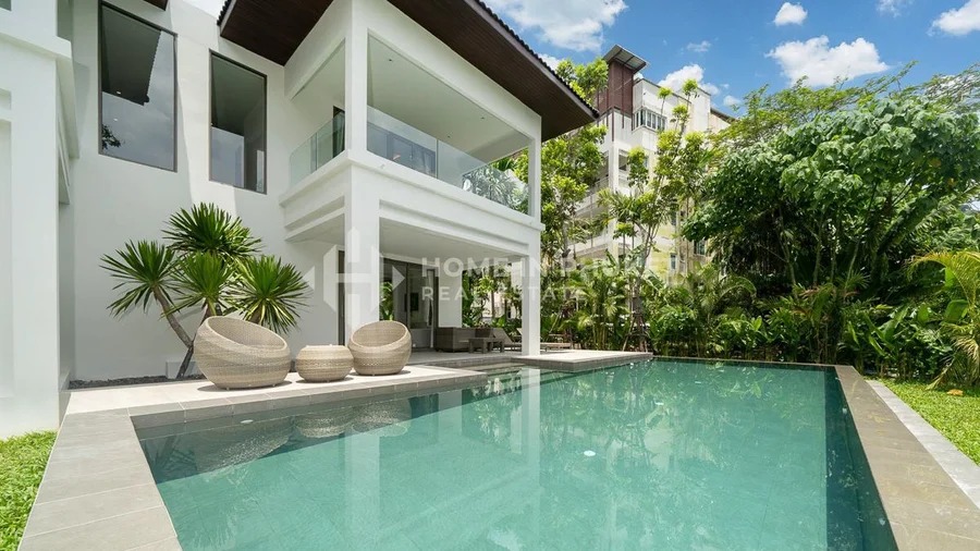 Home in Phuket Real Estate Facebook ad