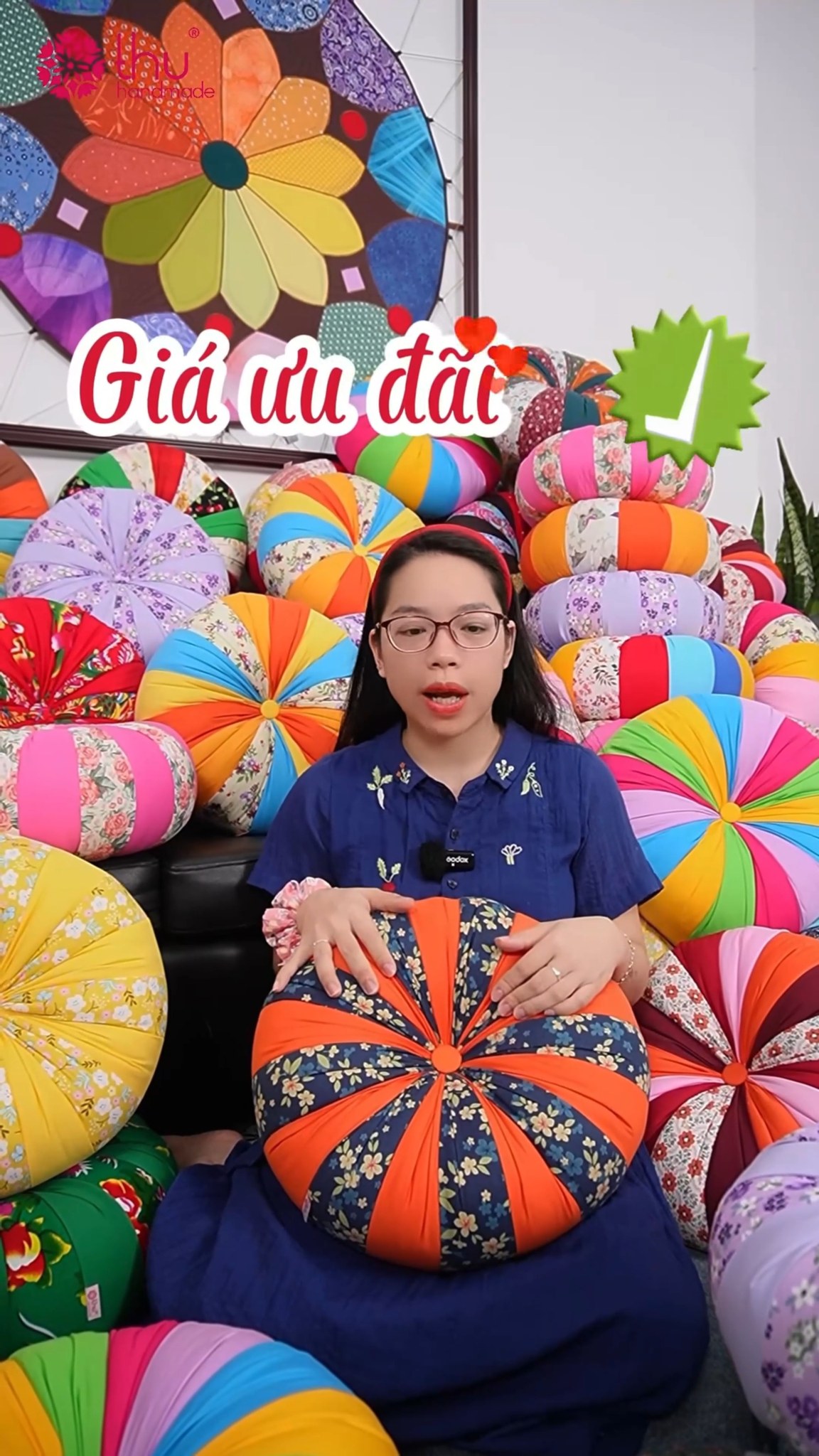 HQQuilt - Handmade Decor Facebook ad: Gối bí Thu Handmade